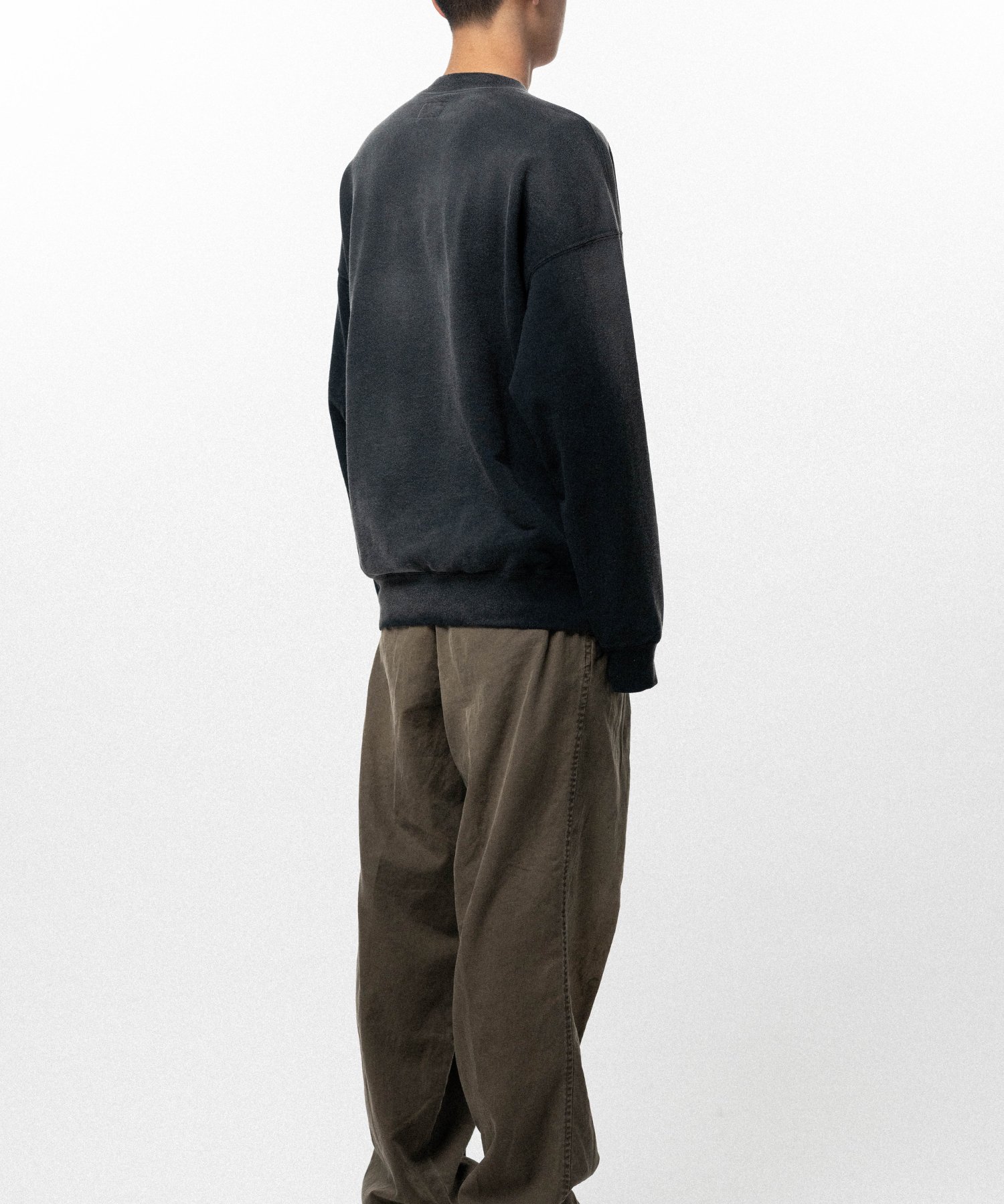 Henry Neck Sweat T/C with Multi-Patch Details