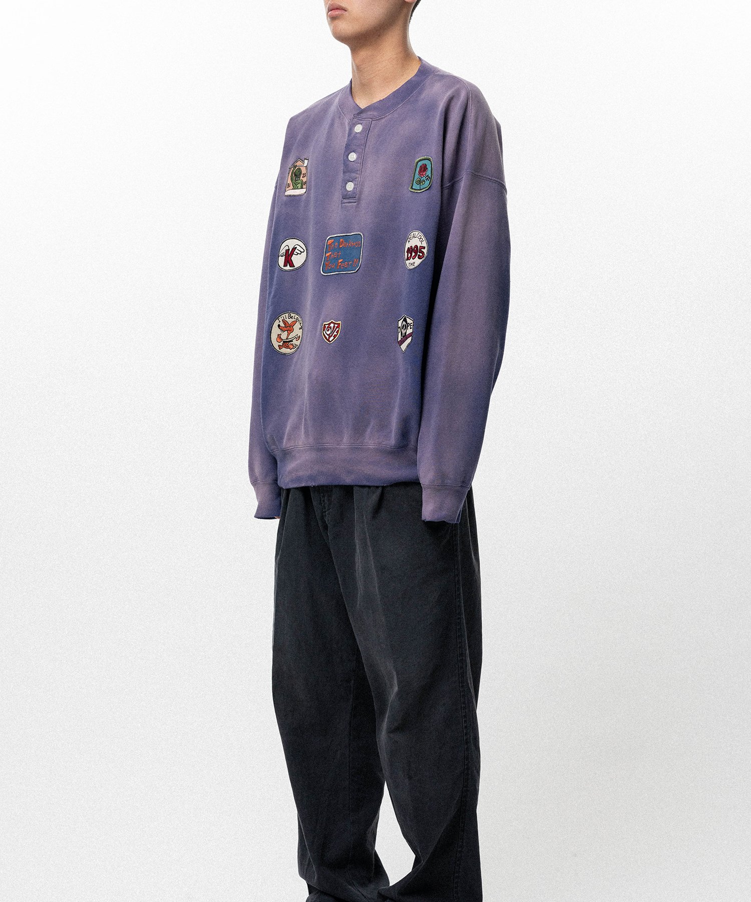 Henry Neck Sweat T/C with Multi-Patch Details