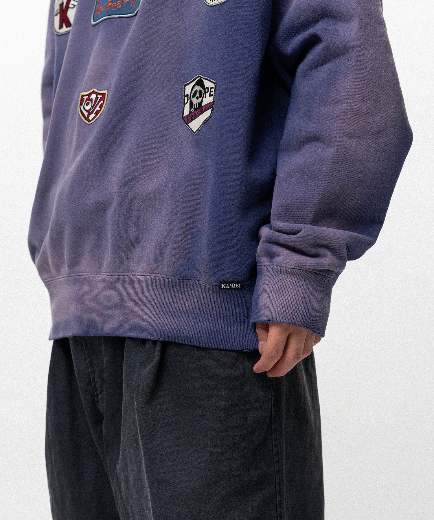 Henry Neck Sweat T/C with Multi-Patch Details