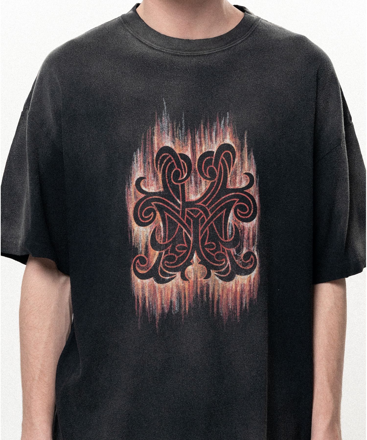 "CRAYON FLAME" Distressed T-shirt