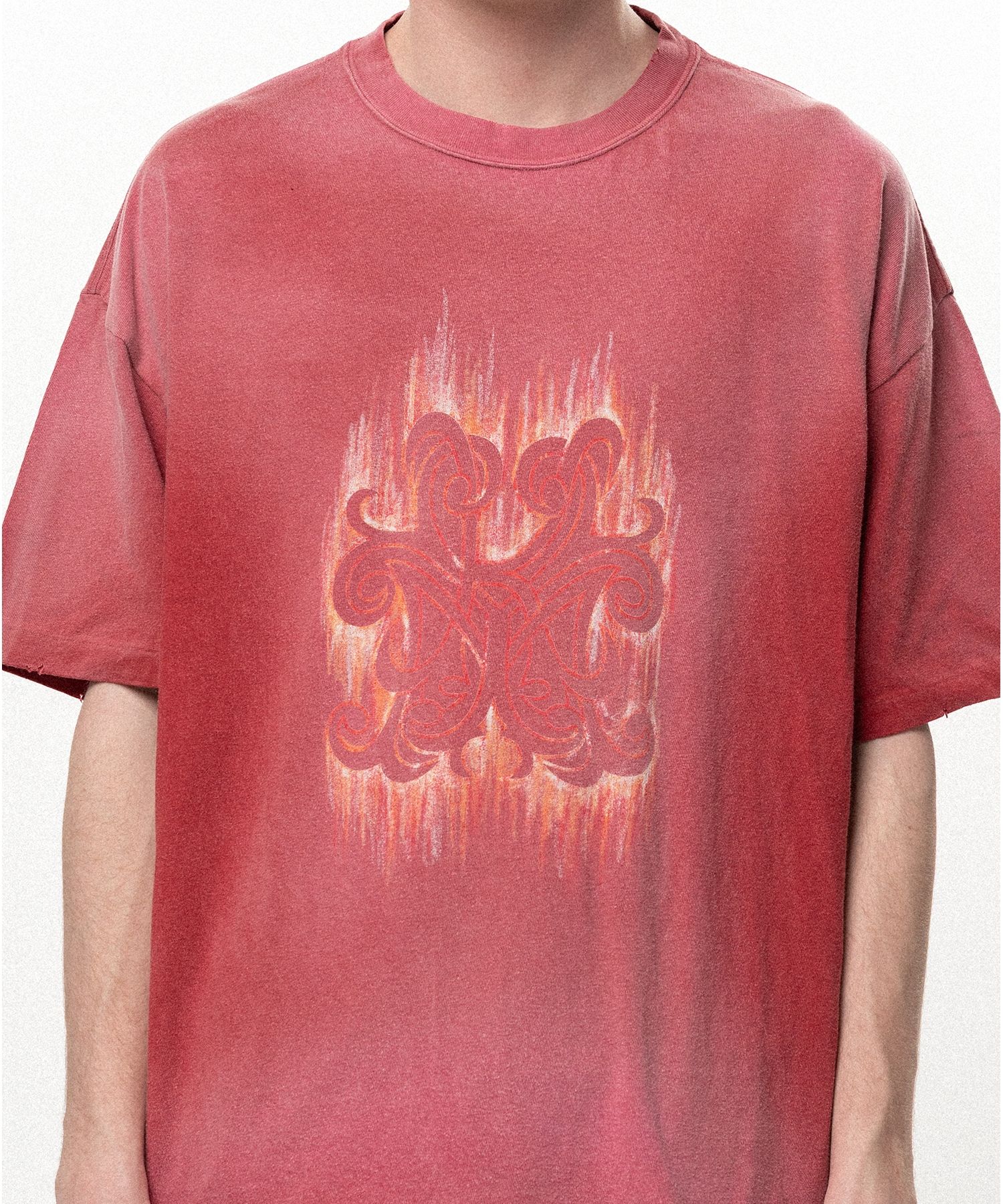 "CRAYON FLAME" Distressed T-shirt
