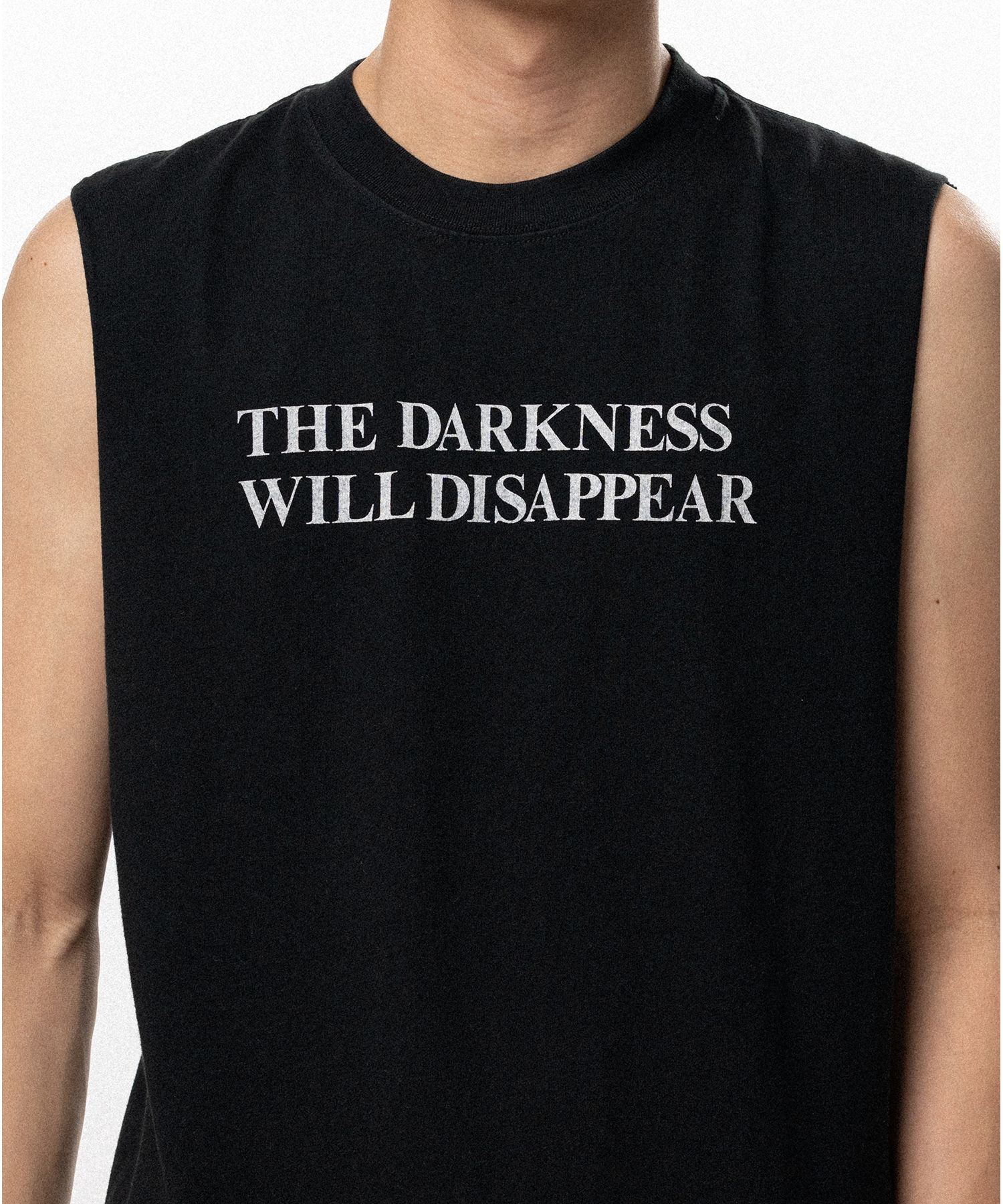 Typography Print Sleeveless T-shirt