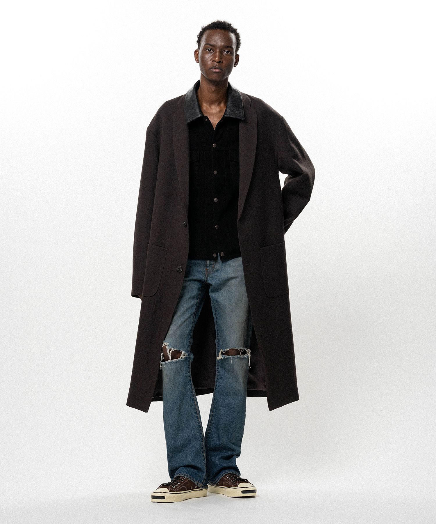 "GREATNESS ACT-COOL"  Embroidered Serge Overcoat