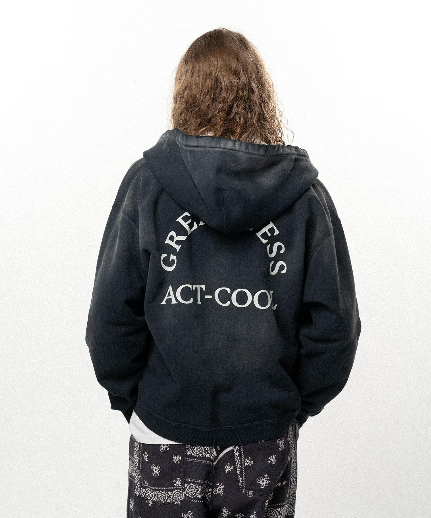 "GREATNESS ACT-COOL" Embroidered Zip-up Hoodie