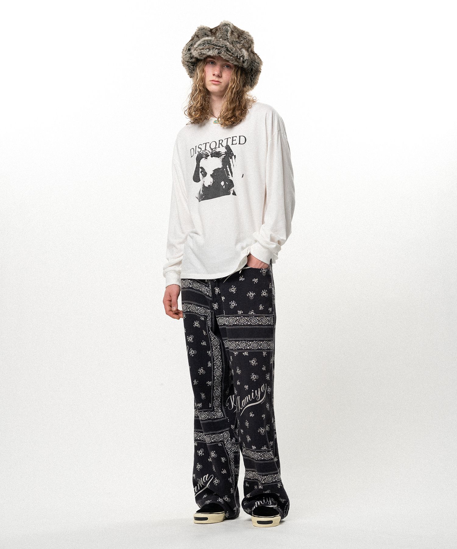 "DISTORTED Girl" L/S T-shirt