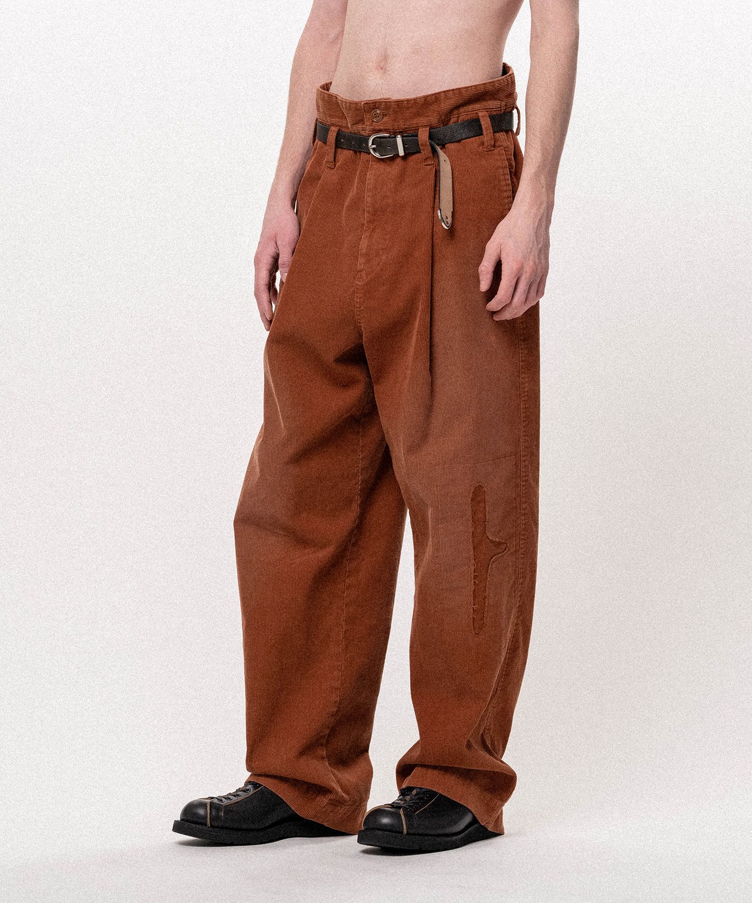 Repaired Corduroy V-Back Wide Pants