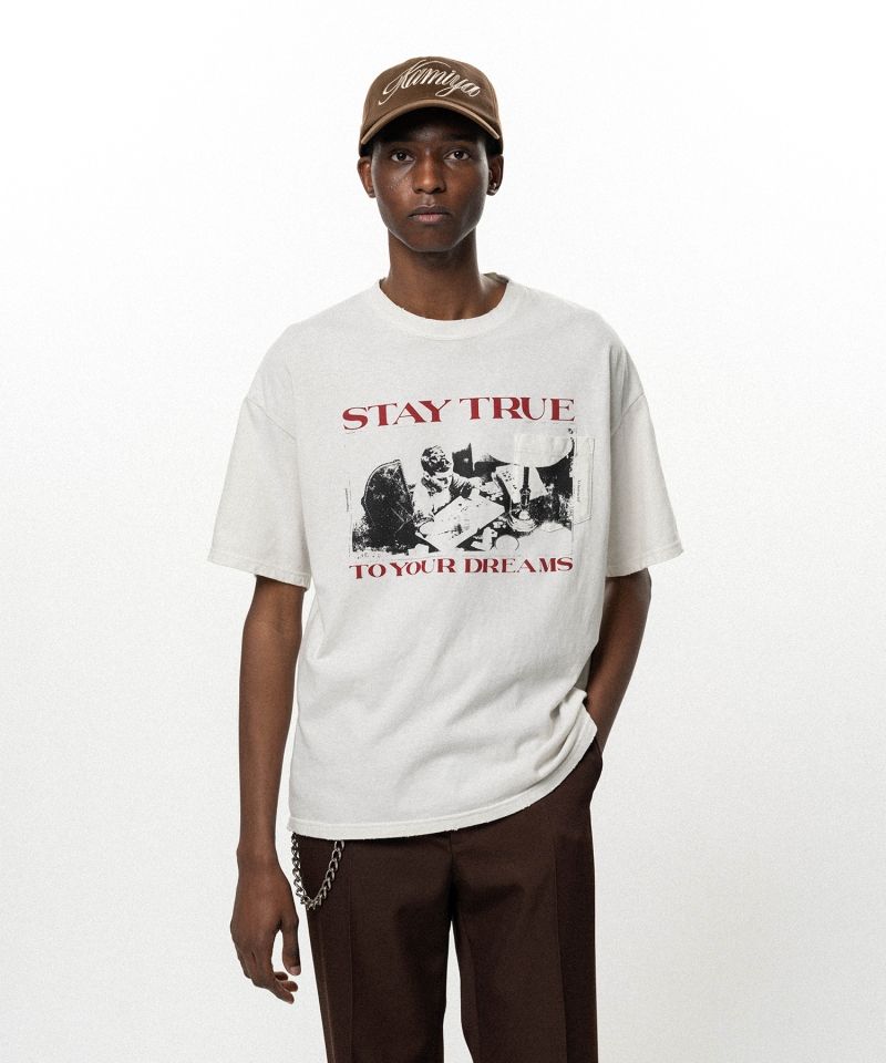 "STAY TRUE TO YOUR DREAM" Distressed Pocket T-shirt