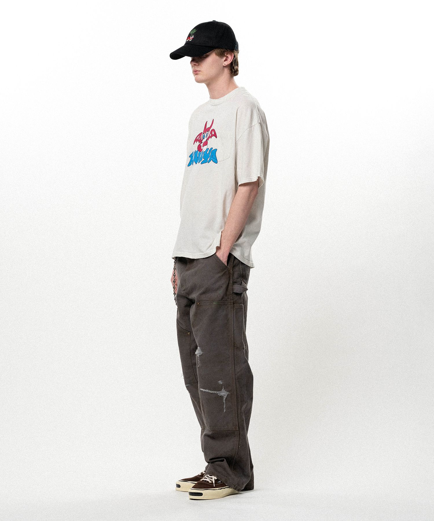 BAKENEKO"Distressed Pocket T-shirt