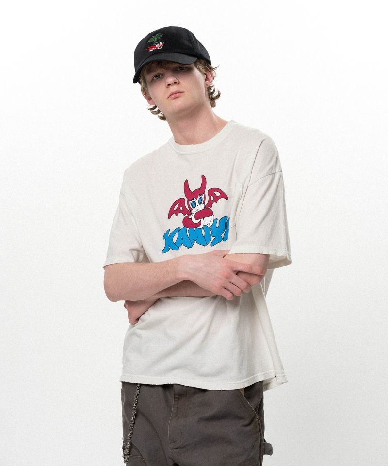 BAKENEKO"Distressed Pocket T-shirt