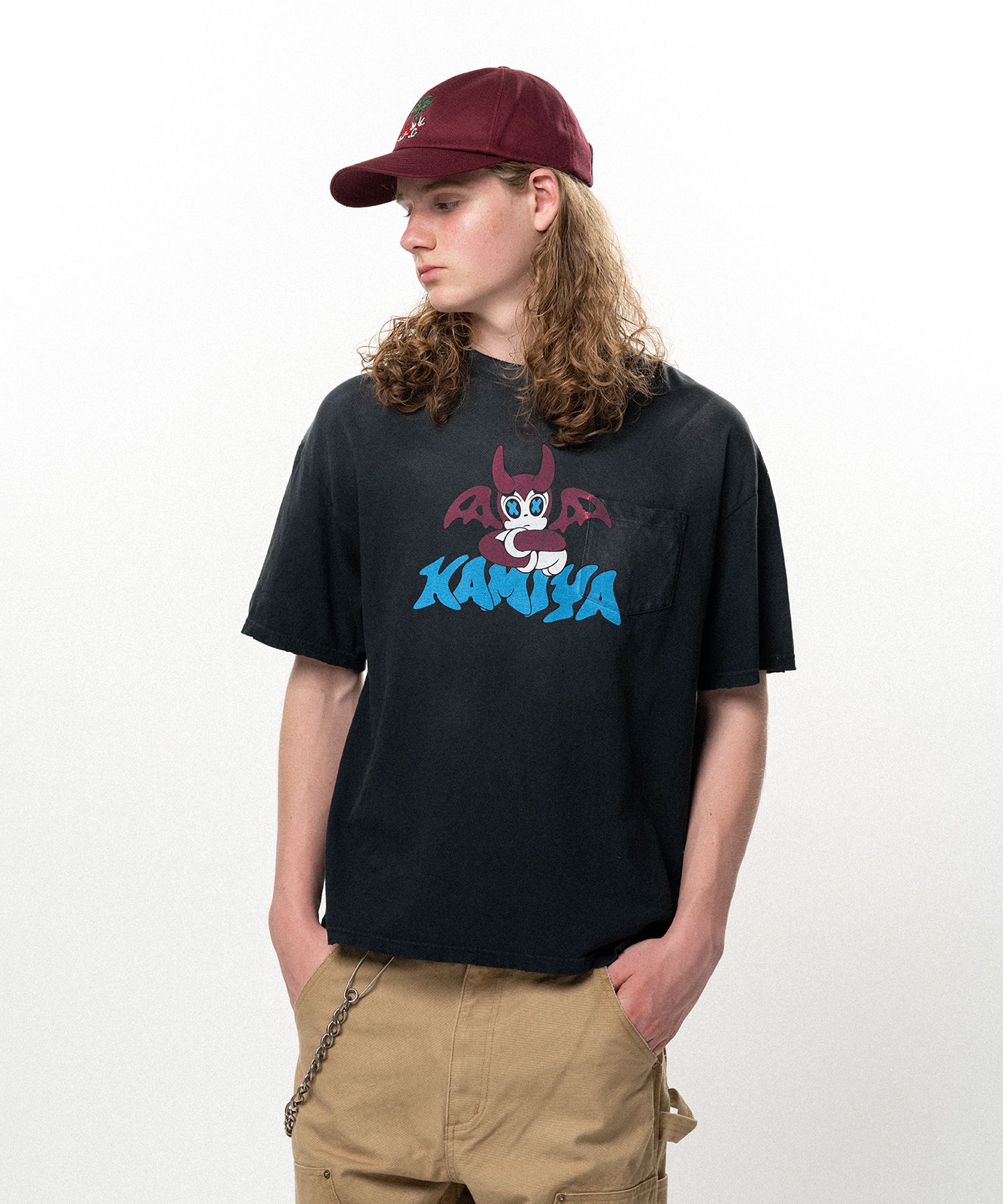 BAKENEKO"Distressed Pocket T-shirt