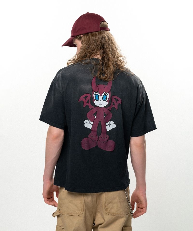 BAKENEKO"Distressed Pocket T-shirt