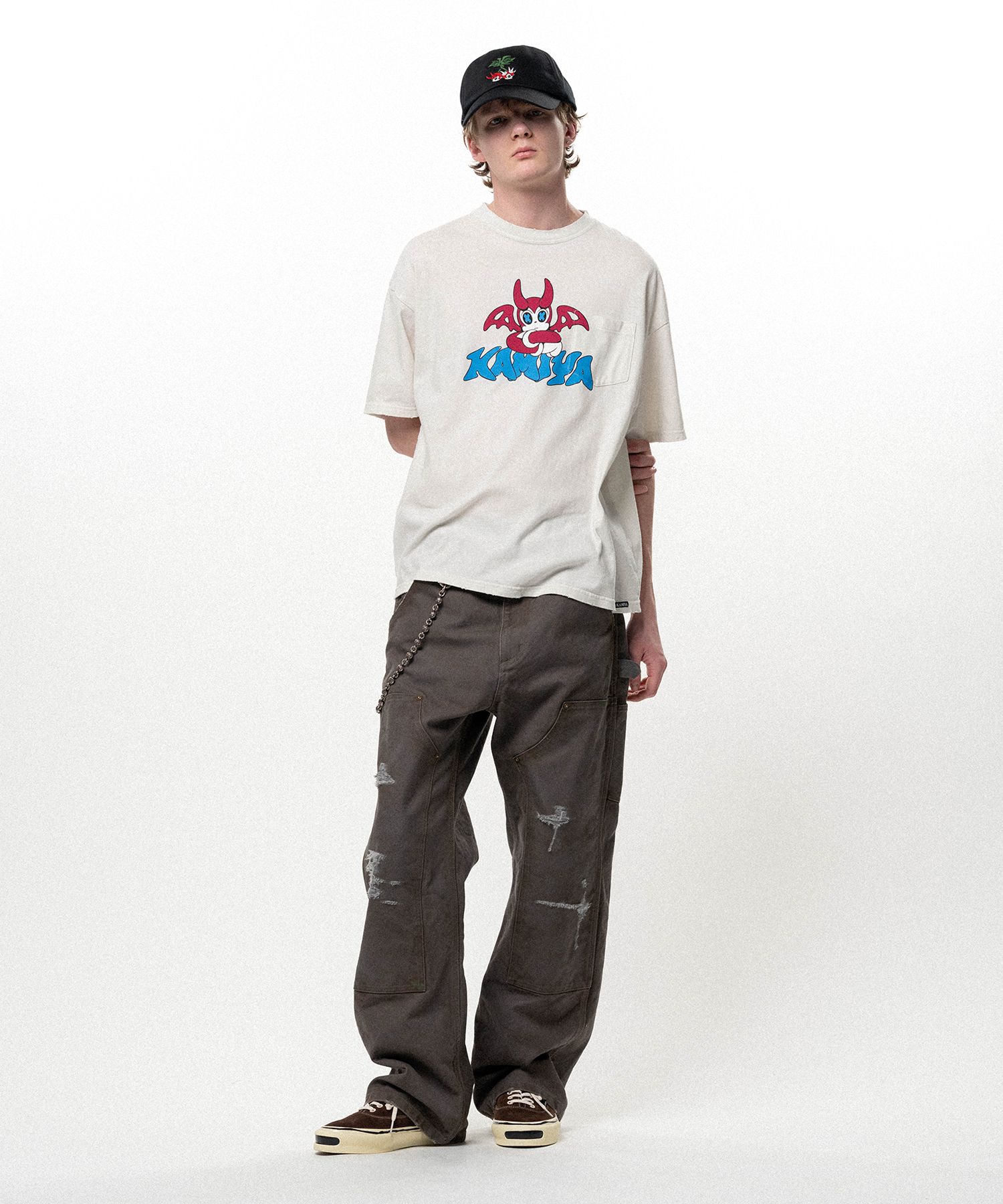 BAKENEKO"Distressed Pocket T-shirt