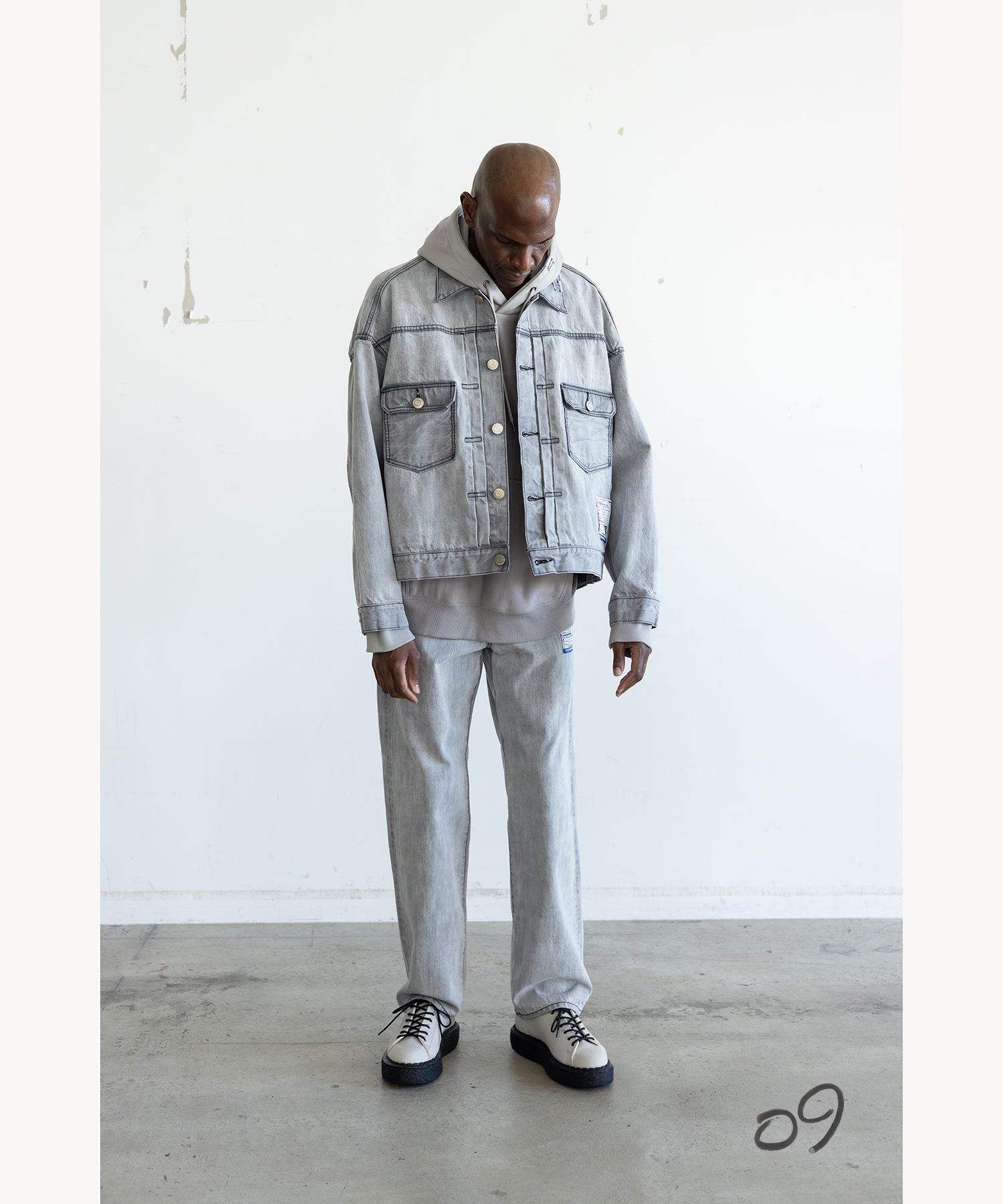 Off-White™ - ブリーチ デニム ジャケット | HBX - ハイプ