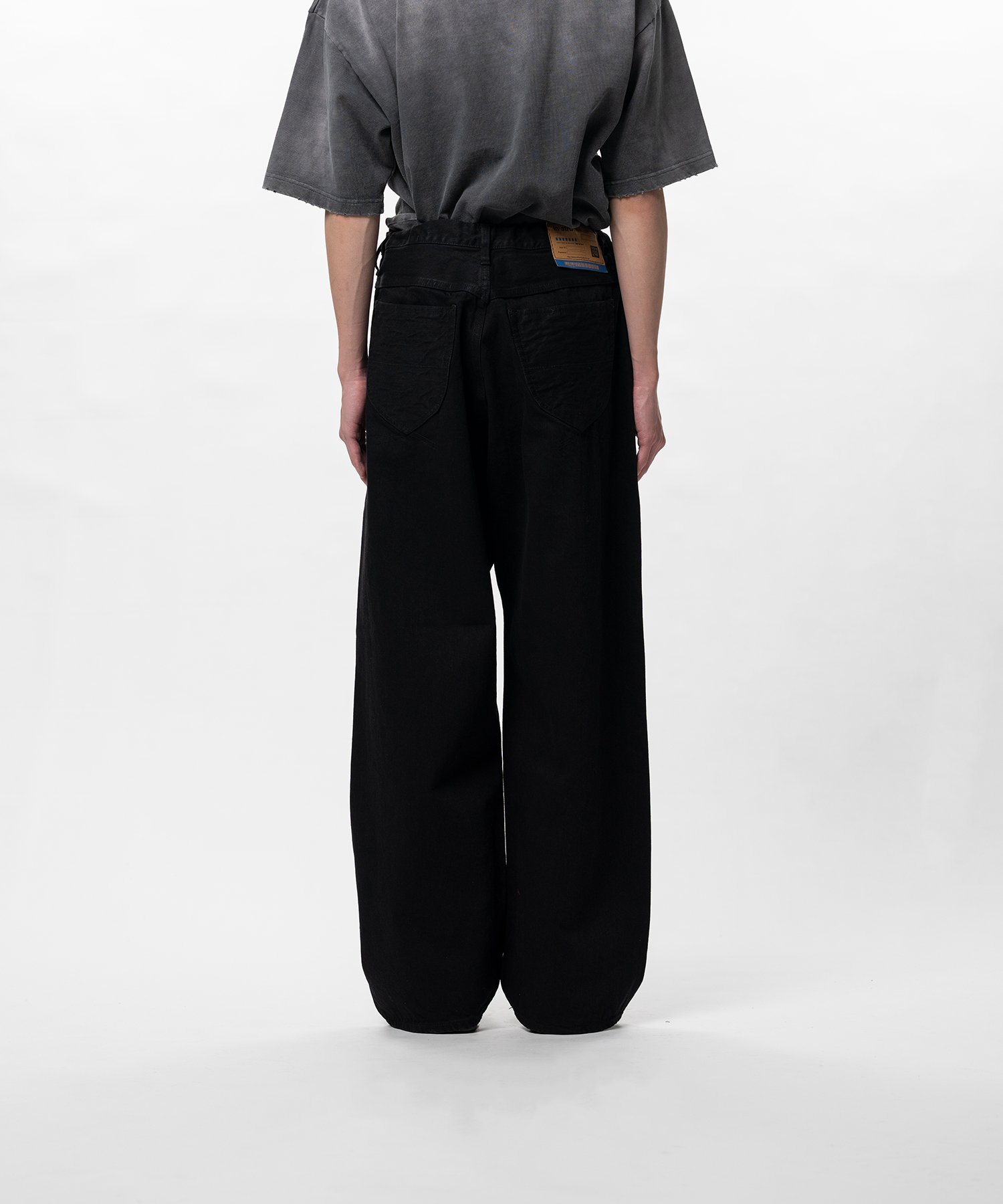 One Washed Selvage Denim Baggy Pants