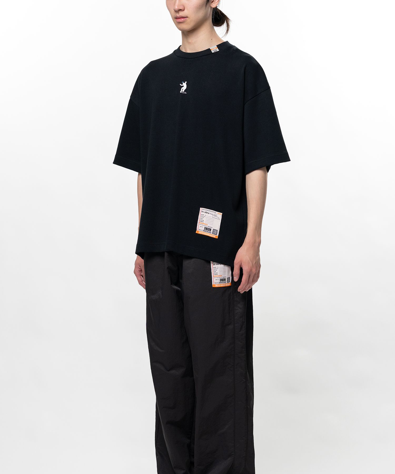 "UNION x in・stru(men-tal)." Frontman T-shirt
