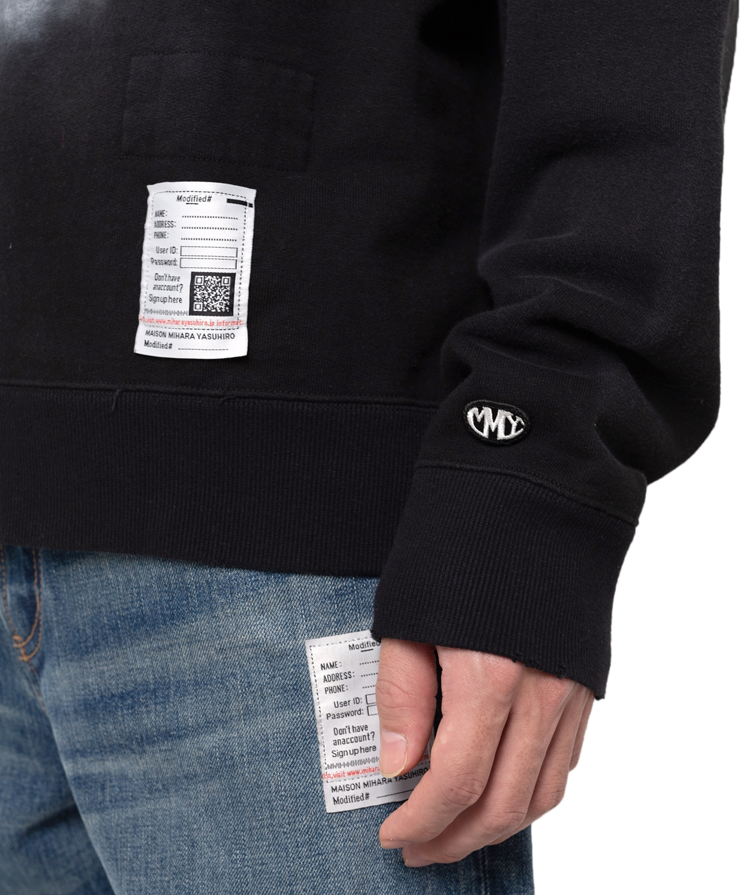 Distressed Dog Printed Sweatshirt