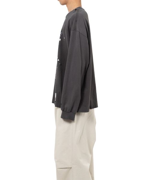 Dog Printed Embellished Distressed Long Sleeve T-shirt