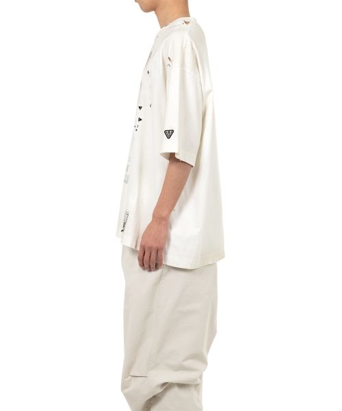 Cat Printed Embellished Distressed T-shirt