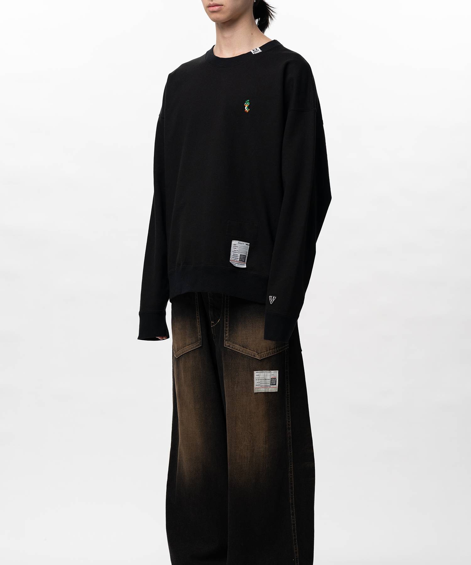 Leon Embroidery Sweatshirt