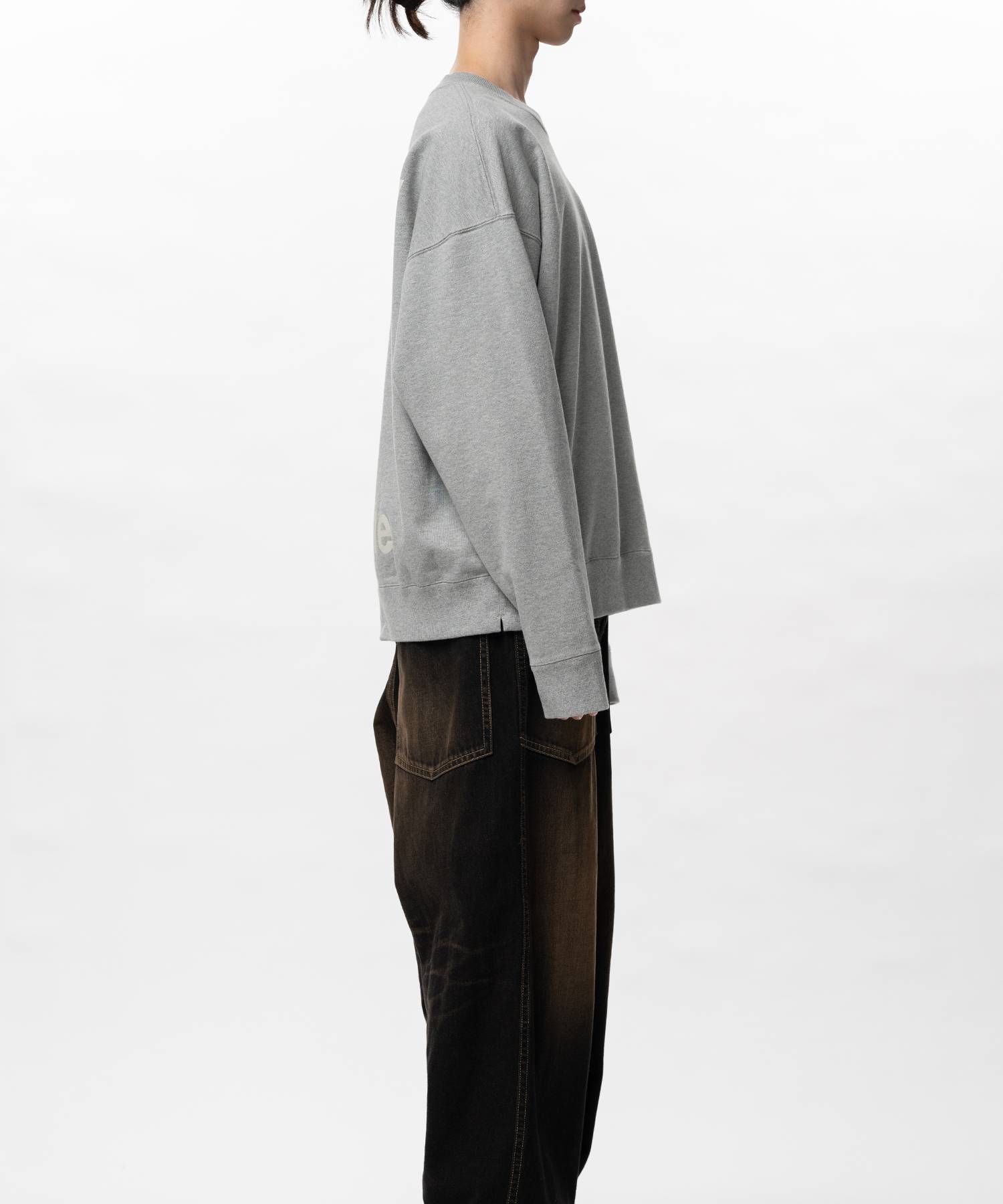 Leon Embroidery Sweatshirt