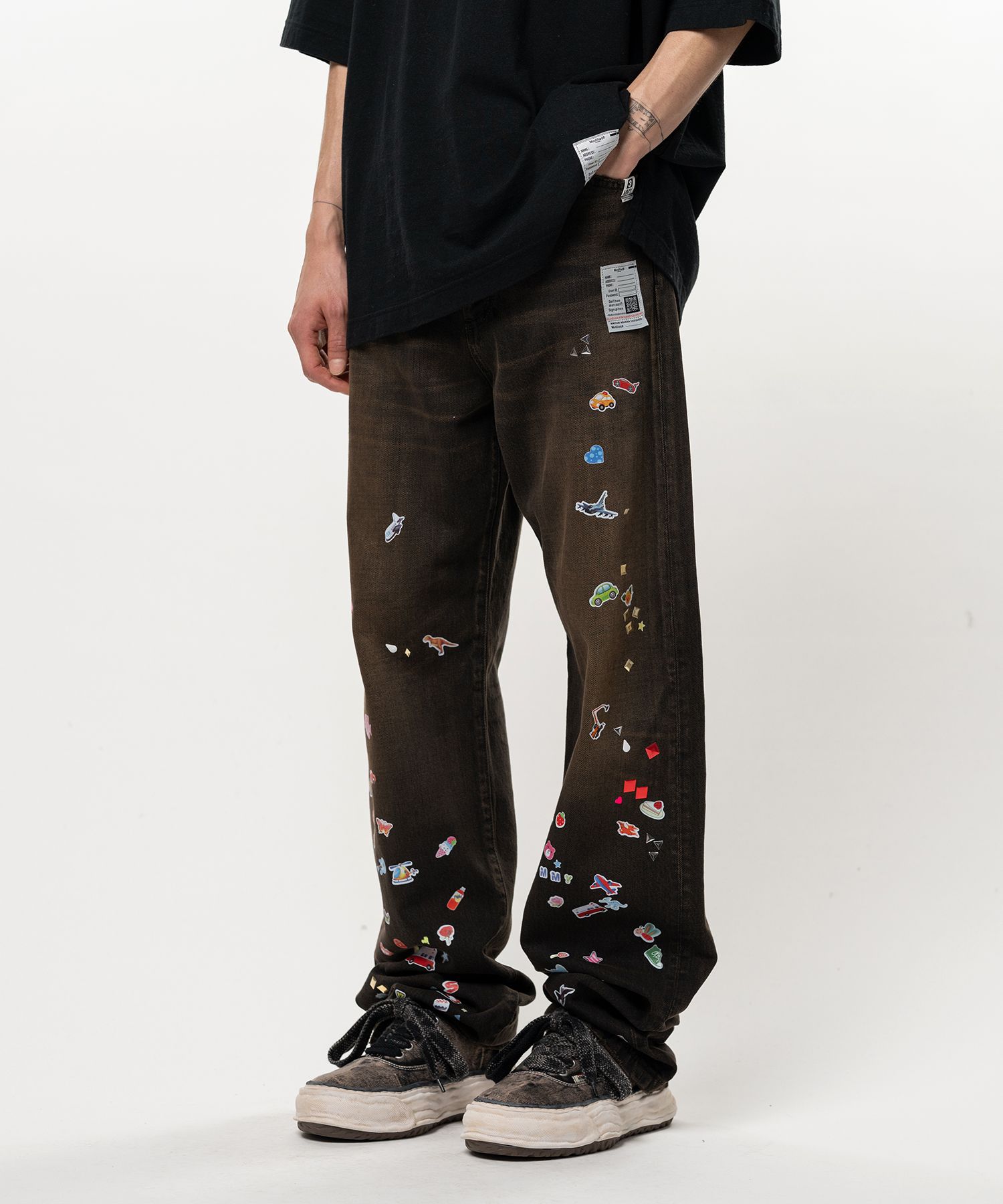 Kids Sticker Printed Straight Denim Pants