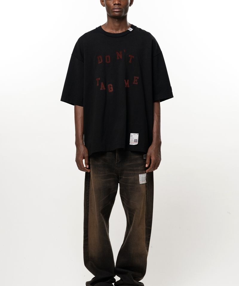 Don't Tag Me. Flocky Print T-shirt