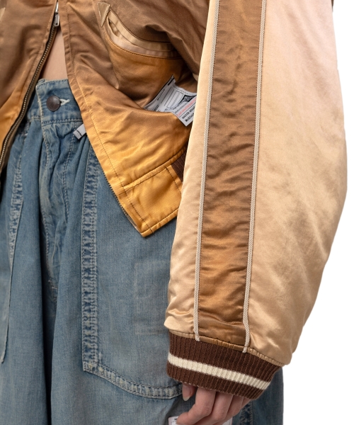 Cropped Souvenir Jacket