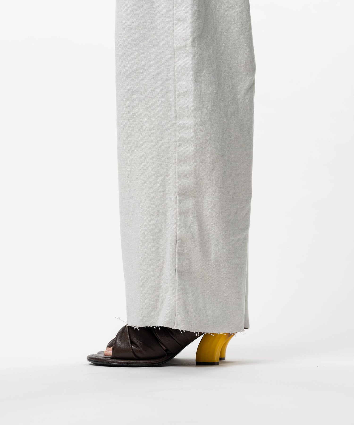 Amateur Sewn Like Wide Denim Pants