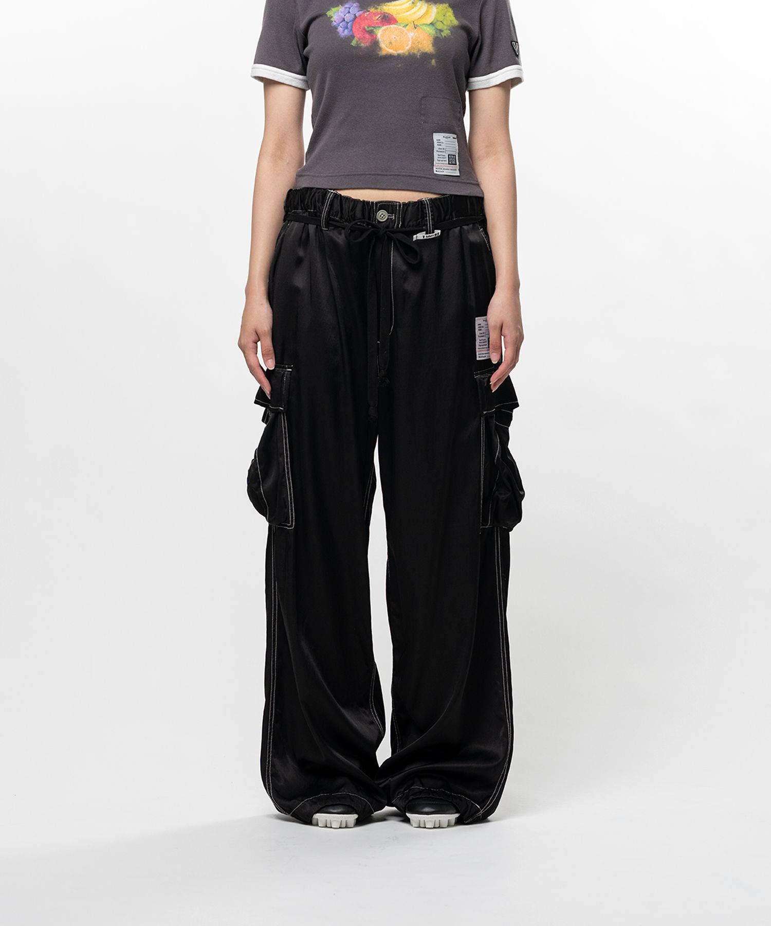 【EXCLUSIVE】Satin Cargo Pants