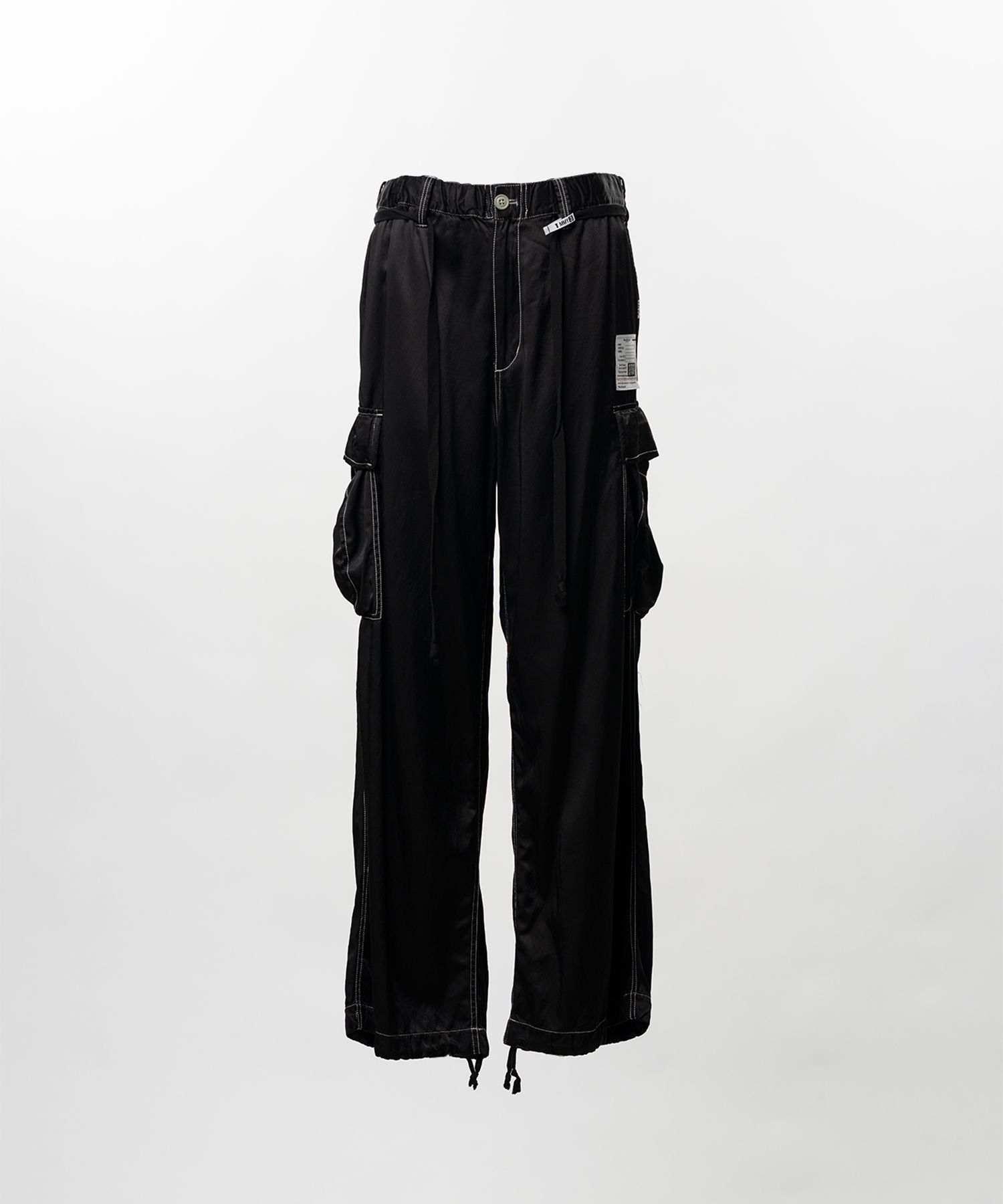 【EXCLUSIVE】Satin Cargo Pants