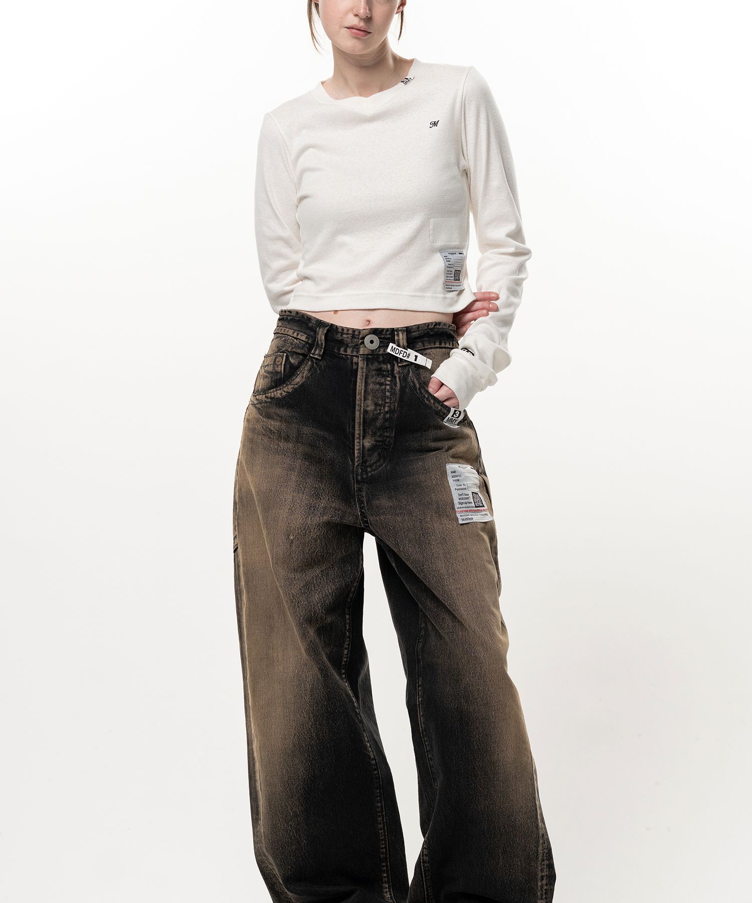 V-Neck Cropped Long Sleeve T-Shirt