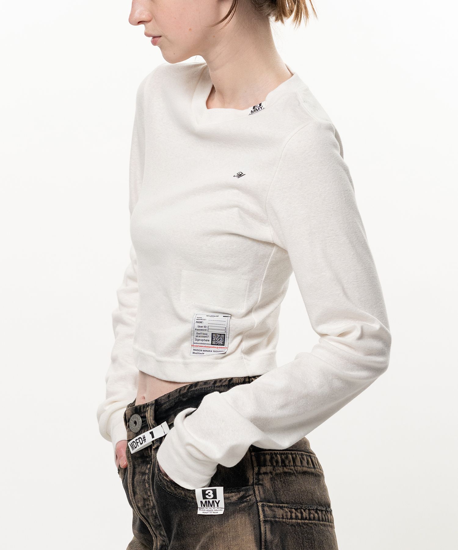 V-Neck Cropped Long Sleeve T-Shirt