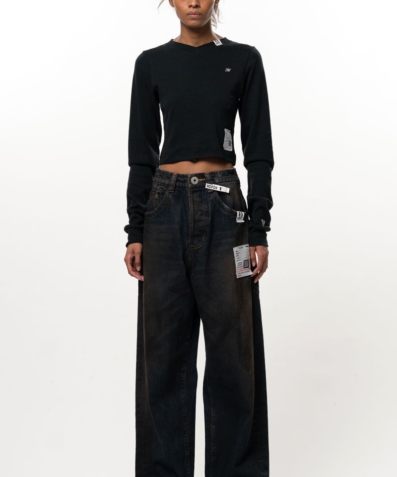 V-Neck Cropped Long Sleeve T-Shirt