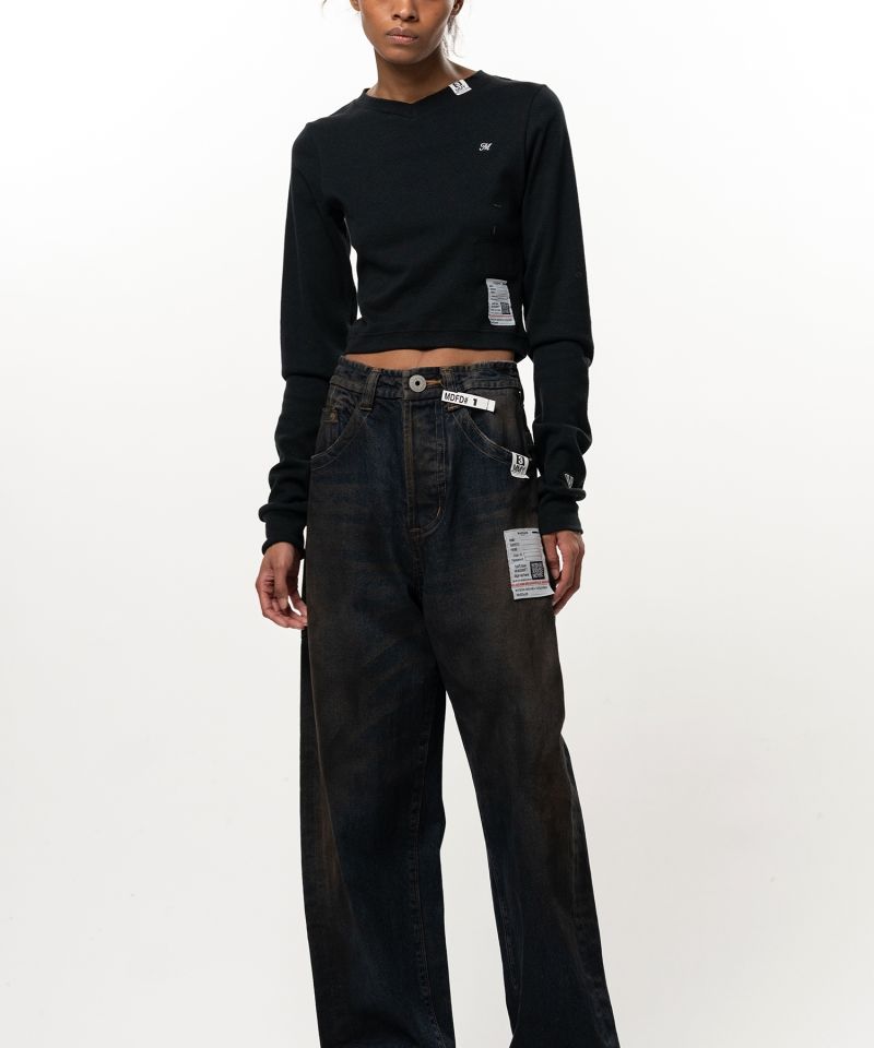 V-Neck Cropped Long Sleeve T-Shirt