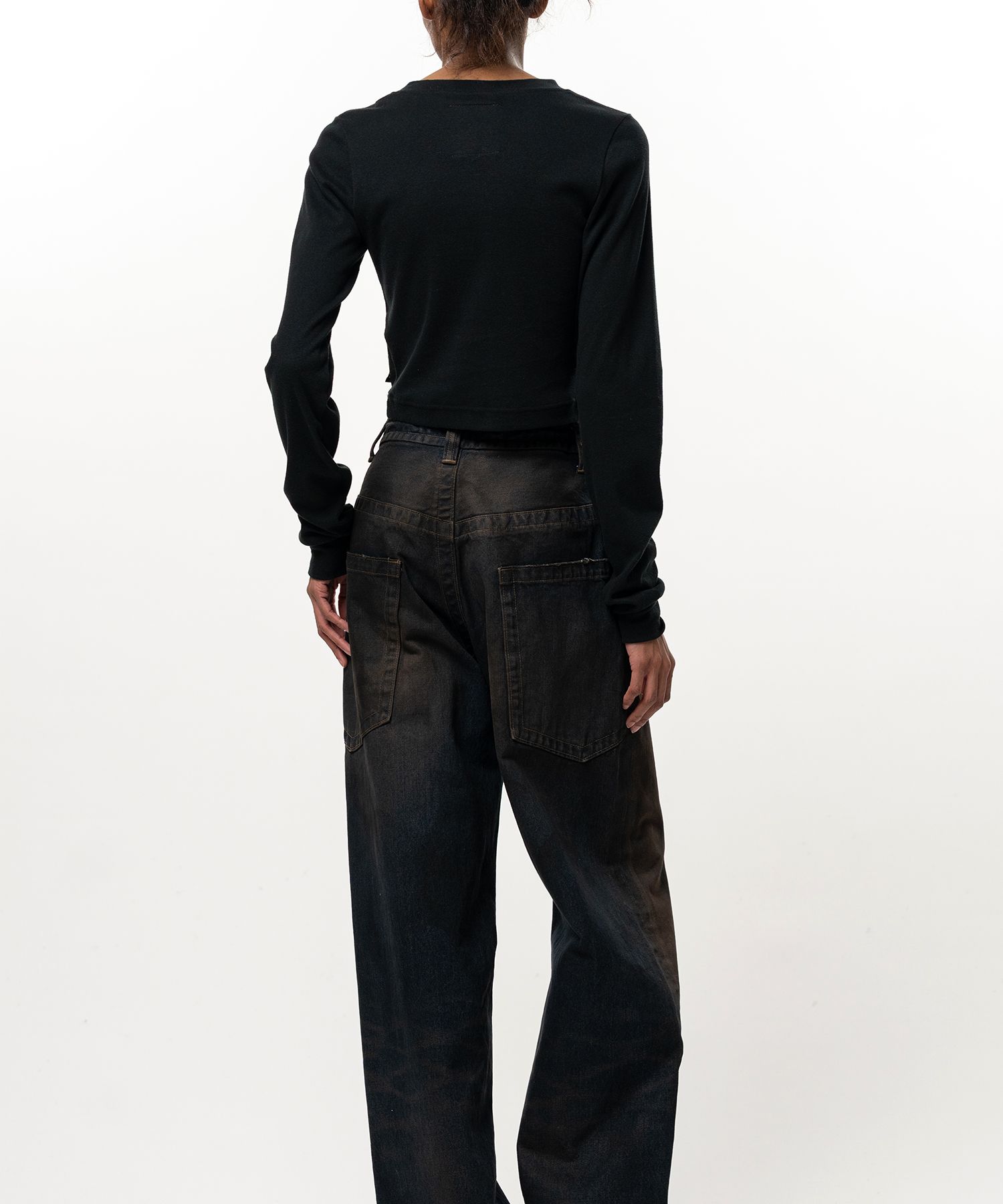 V-Neck Cropped Long Sleeve T-Shirt