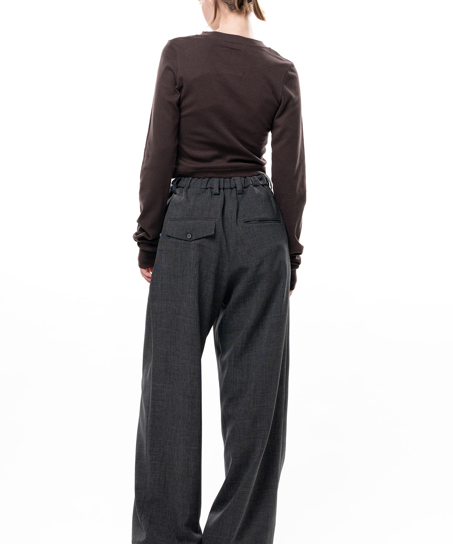 V-Neck Cropped Long Sleeve T-Shirt