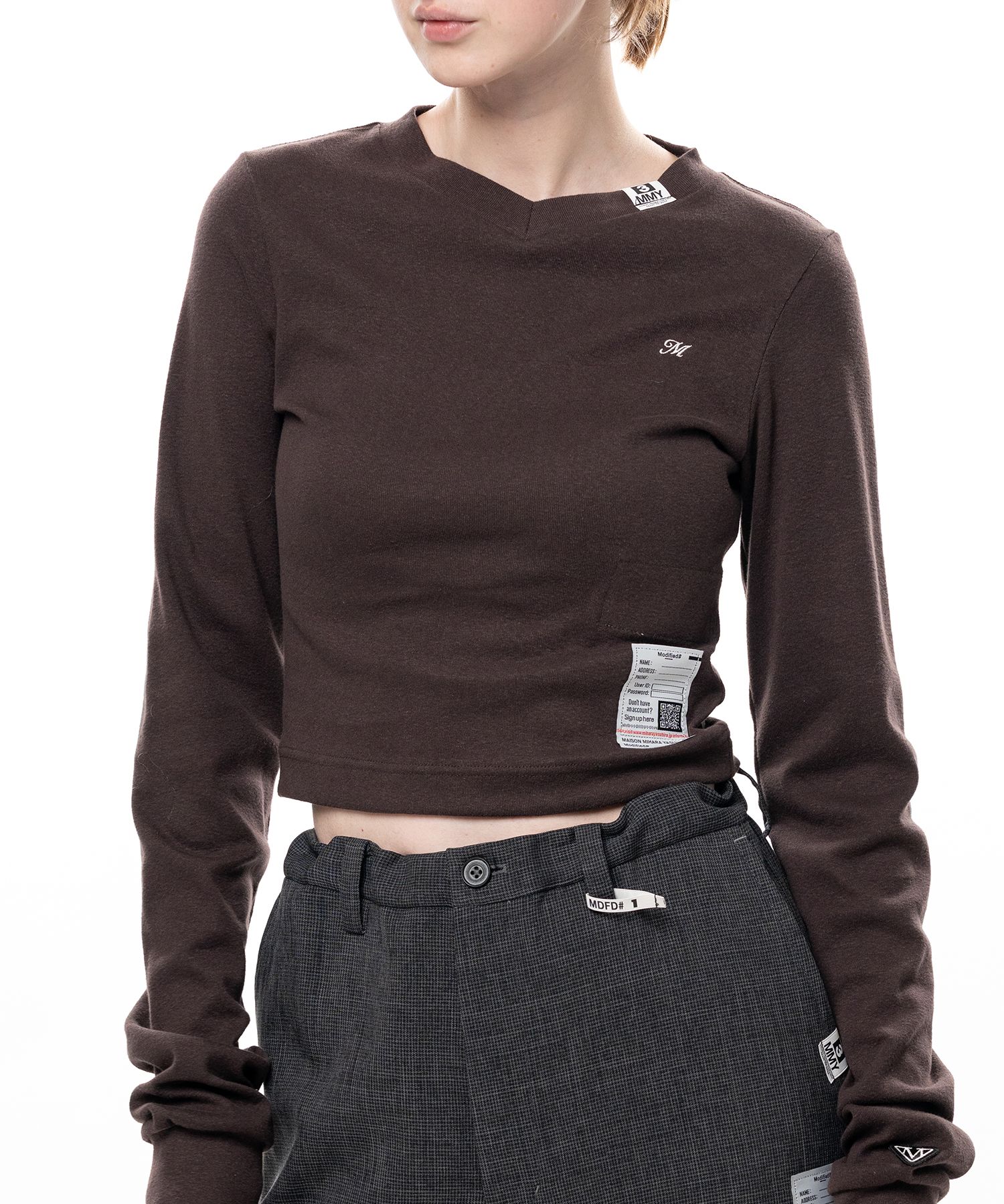 V-Neck Cropped Long Sleeve T-Shirt