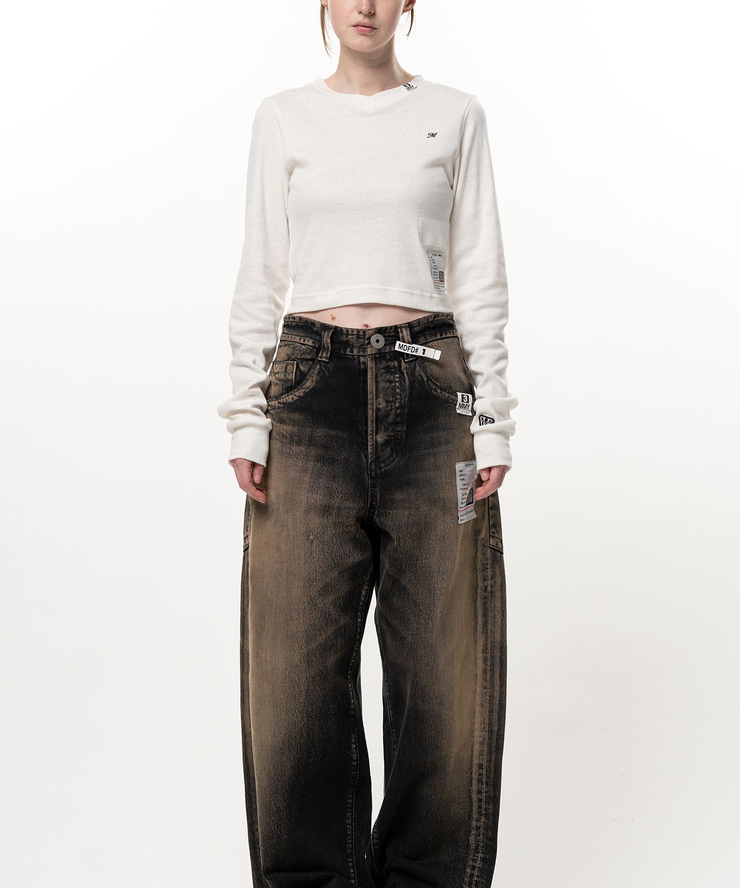 V-Neck Cropped Long Sleeve T-Shirt