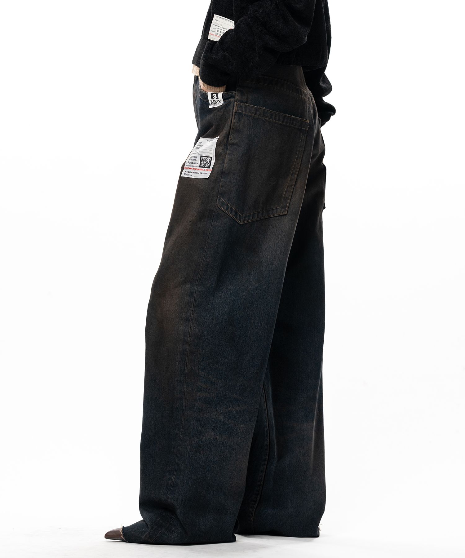 Amateur Sewn Like Wide Denim Pants