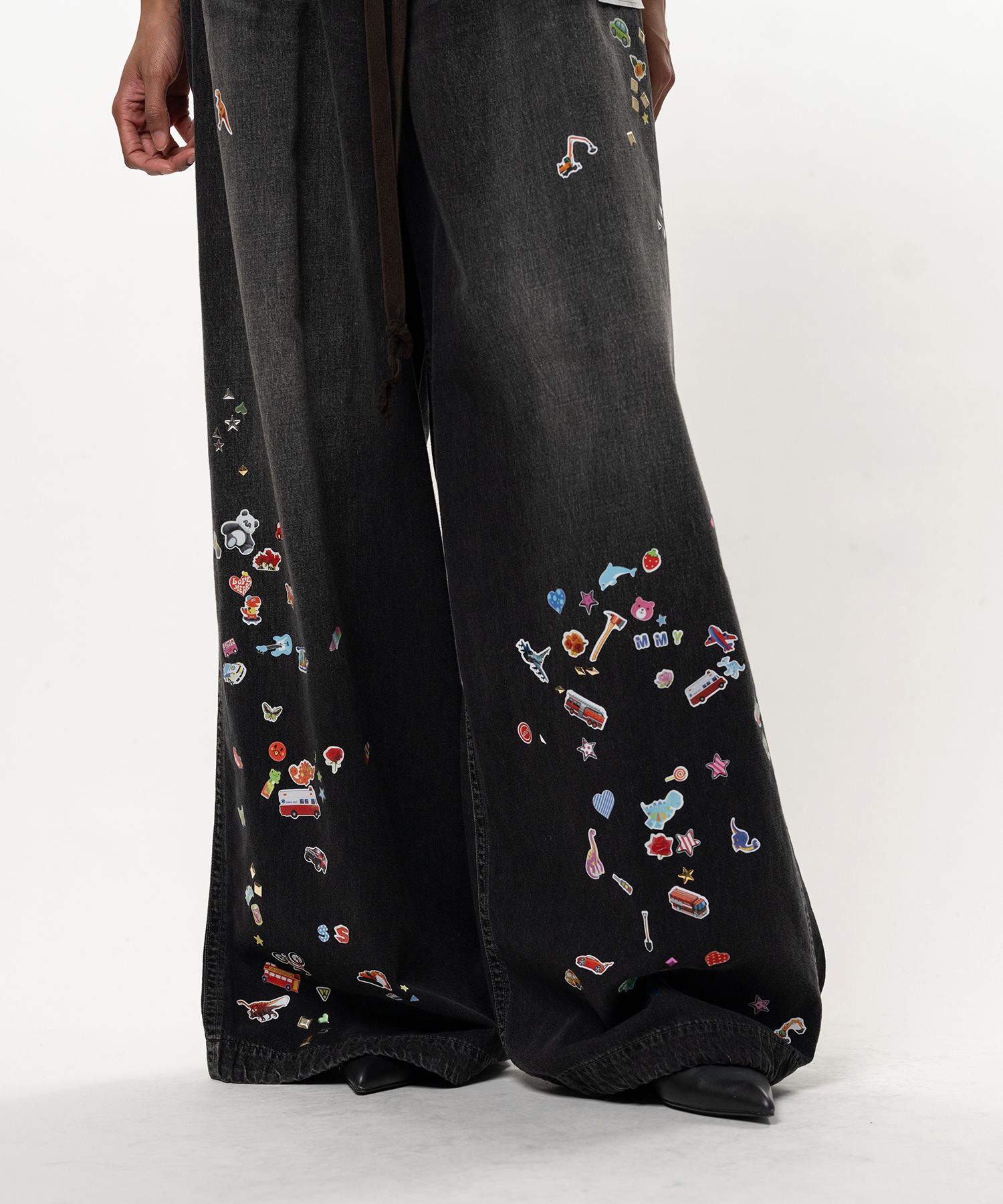 Kids Sticker Printed Wide Denim Pants