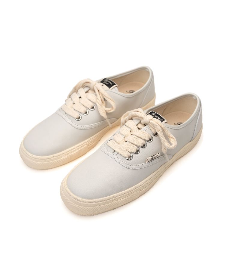PAST Sole 5 - Hole Leather Low-top Sneaker