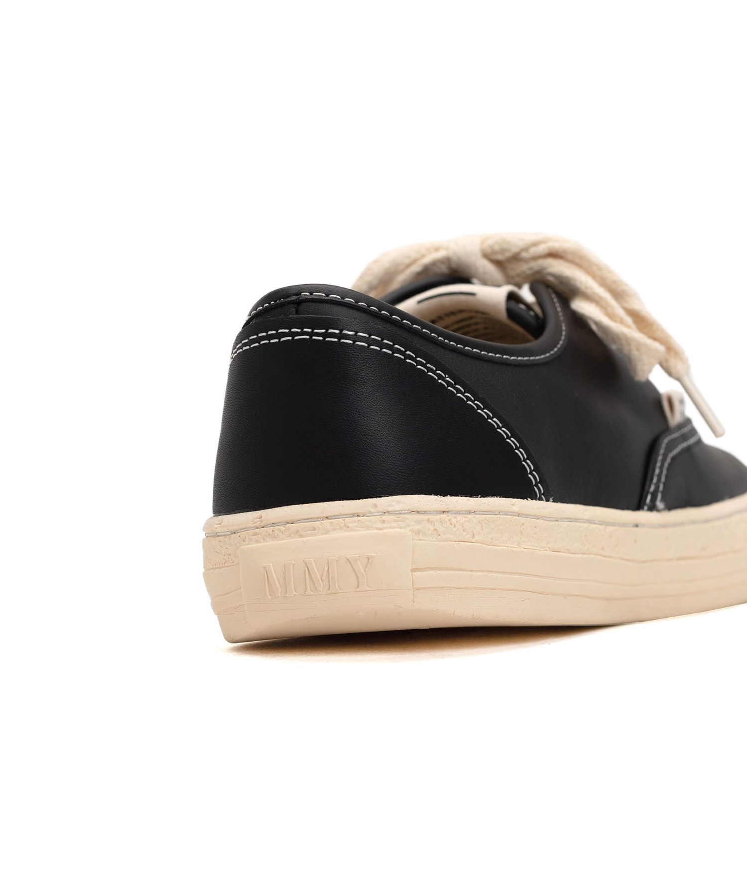 PAST Sole 5 - Hole Leather Low-top Sneaker