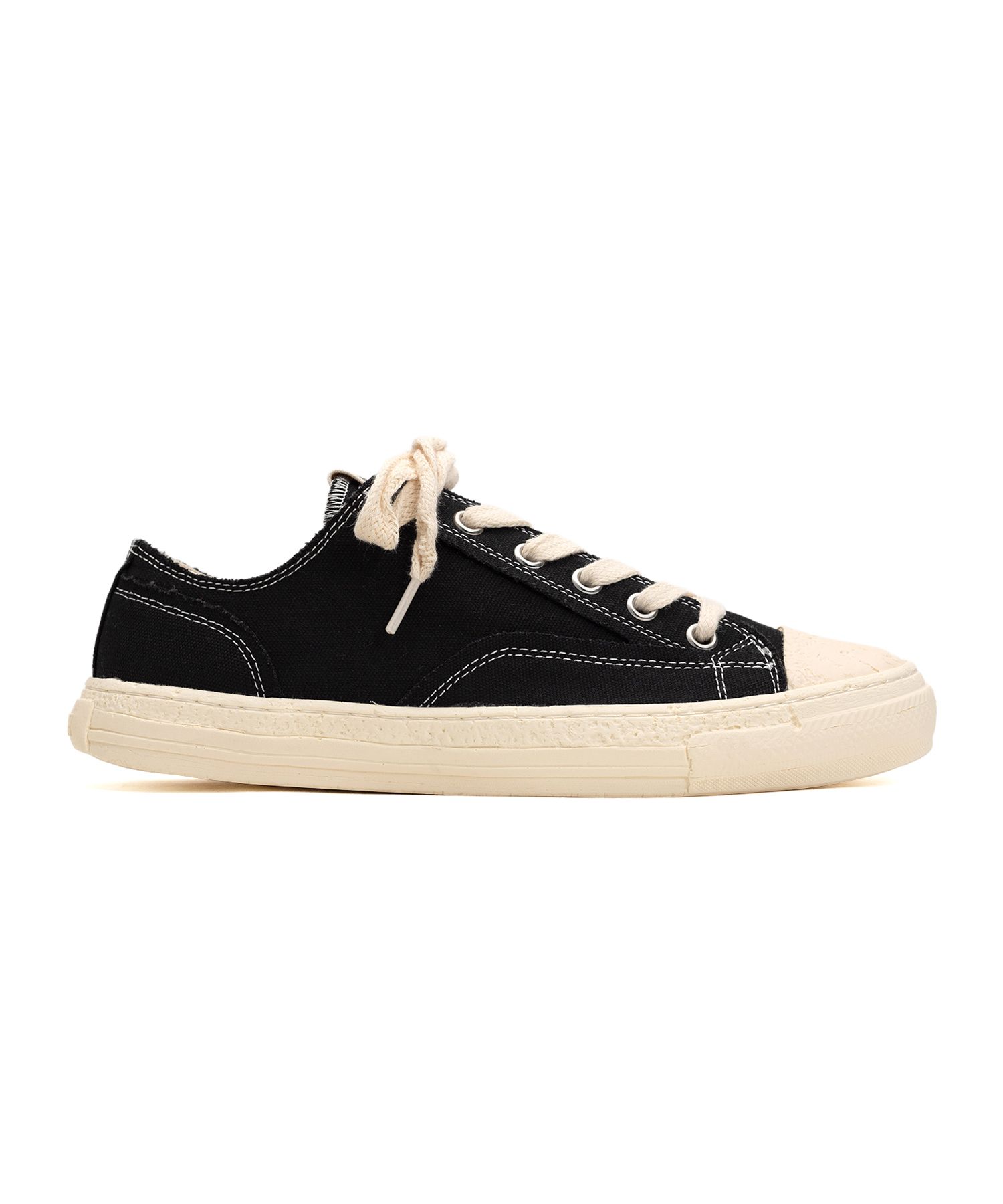 PAST Sole 6 - Hole Canvas Low-top Sneaker