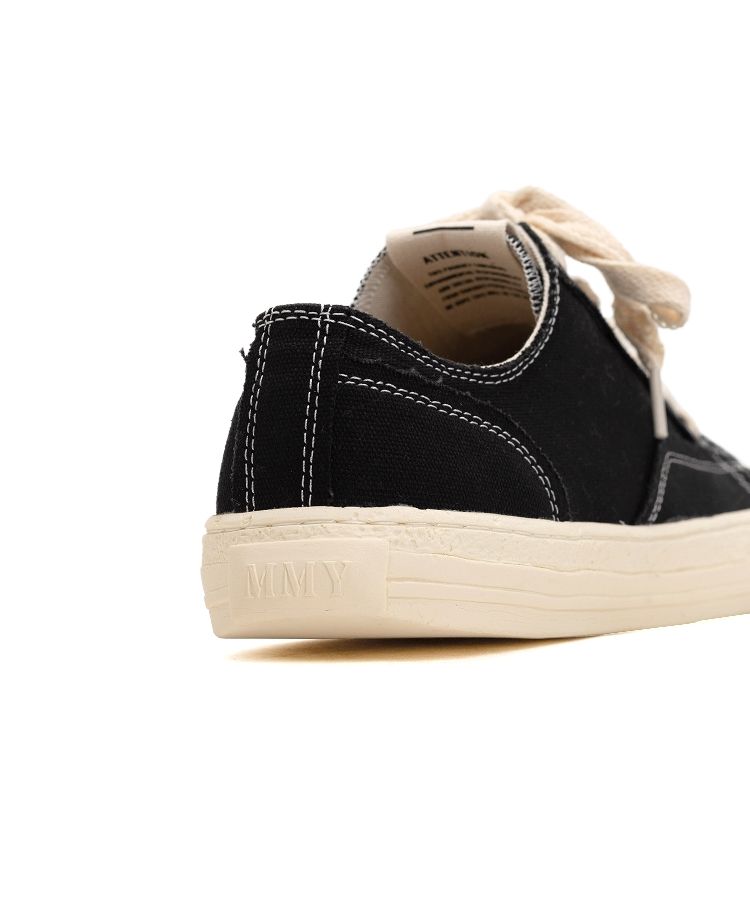 PAST Sole 6 - Hole Canvas Low-top Sneaker