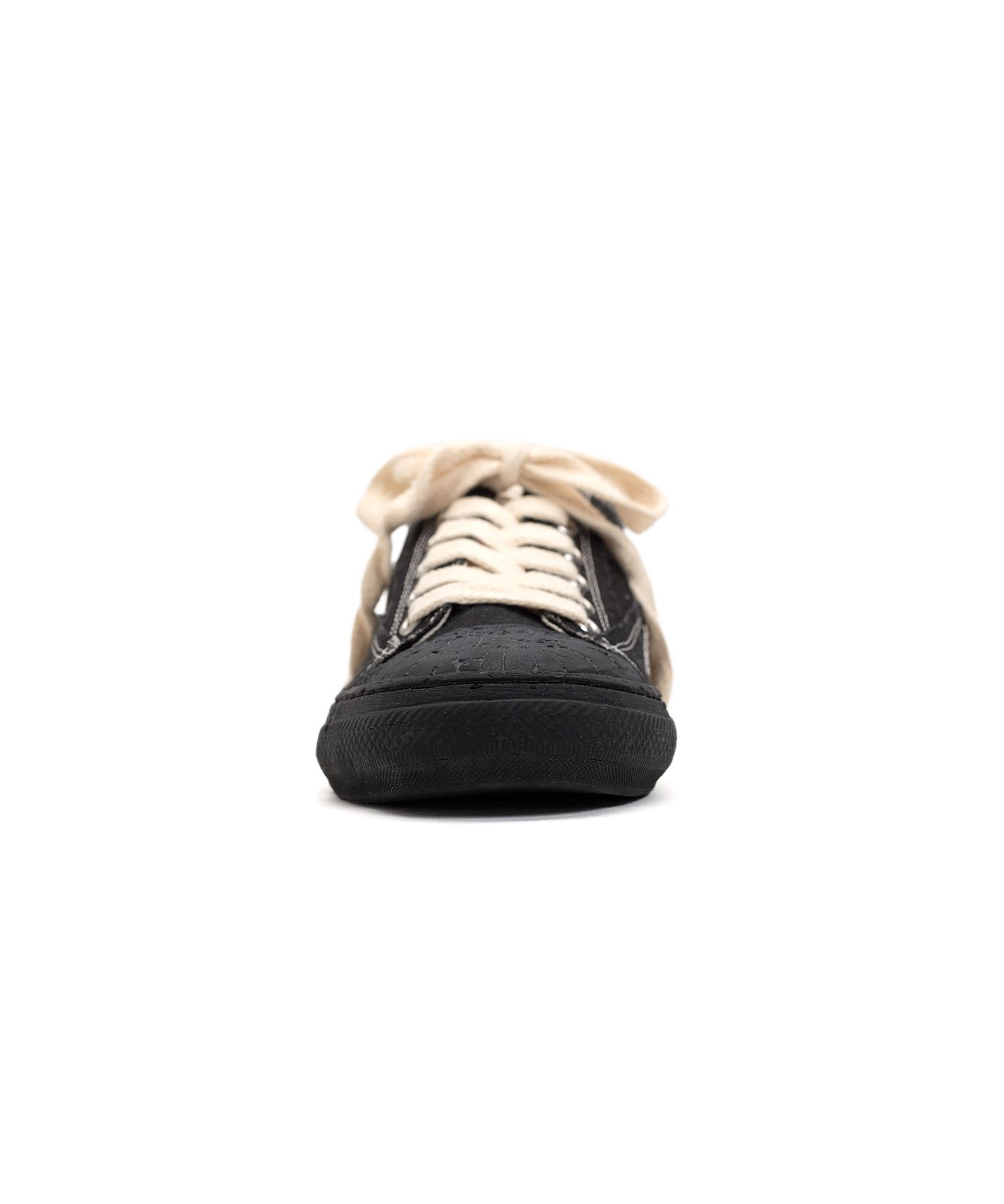 PAST Sole 6 - Hole Canvas Low-top Sneaker