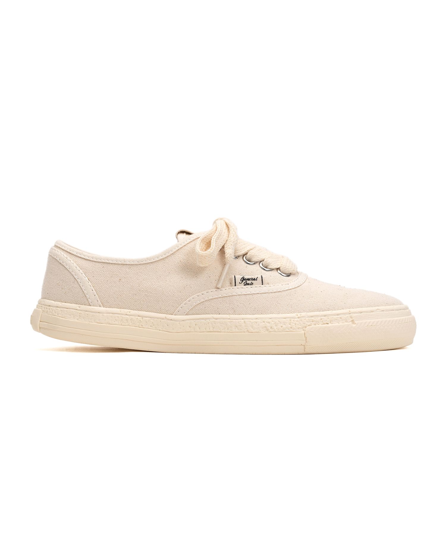PAST Sole 5 - Hole Canvas Low-top Sneaker