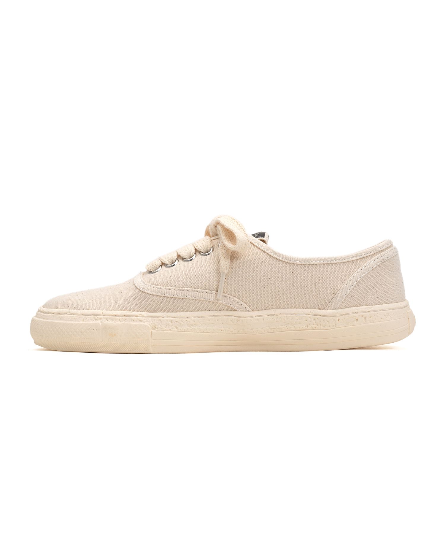 PAST Sole 5 - Hole Canvas Low-top Sneaker