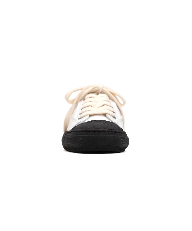 PAST Sole 6 - Hole Synthetic LT Low-top Sneaker