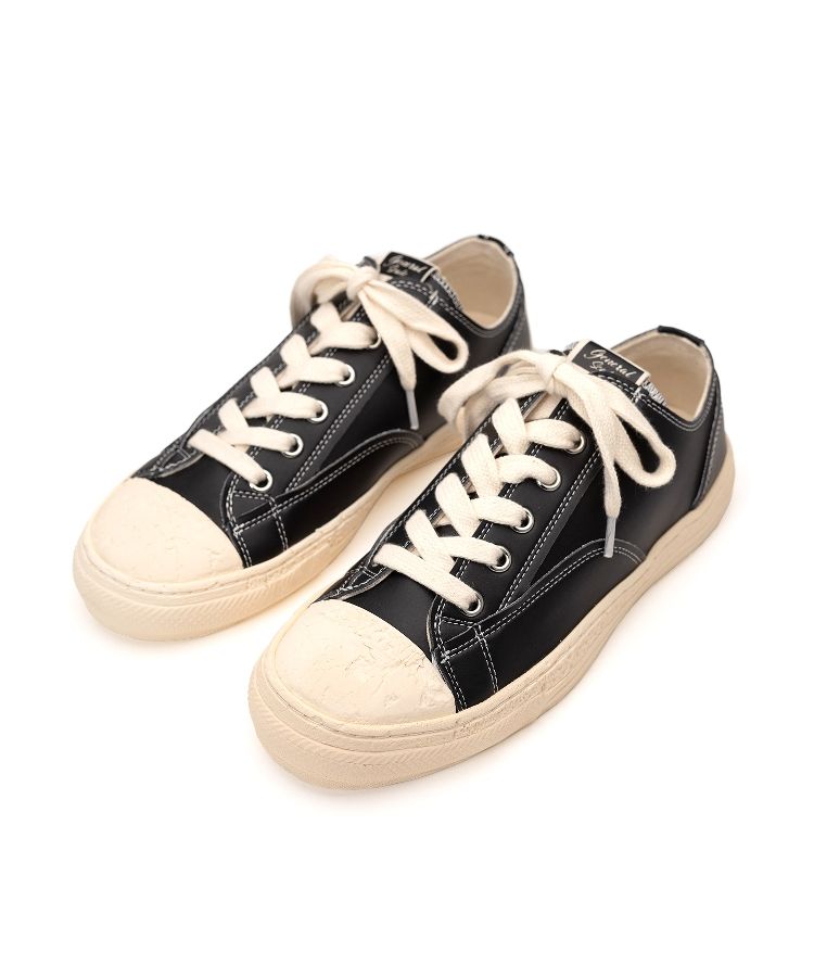 PAST Sole 6 - Hole Synthetic LT Low-top Sneaker