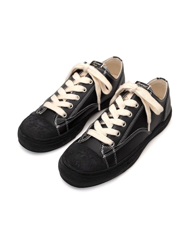 PAST Sole 6 - Hole Synthetic LT Low-top Sneaker